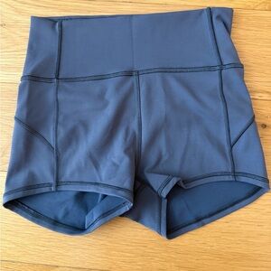 Lululemon In Movement High-Rise Short 2.5” Everlux